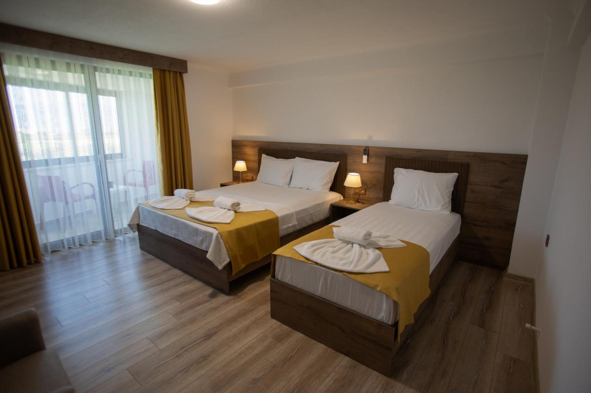 E87 Highway Otel Burhaniye Екстер'єр фото