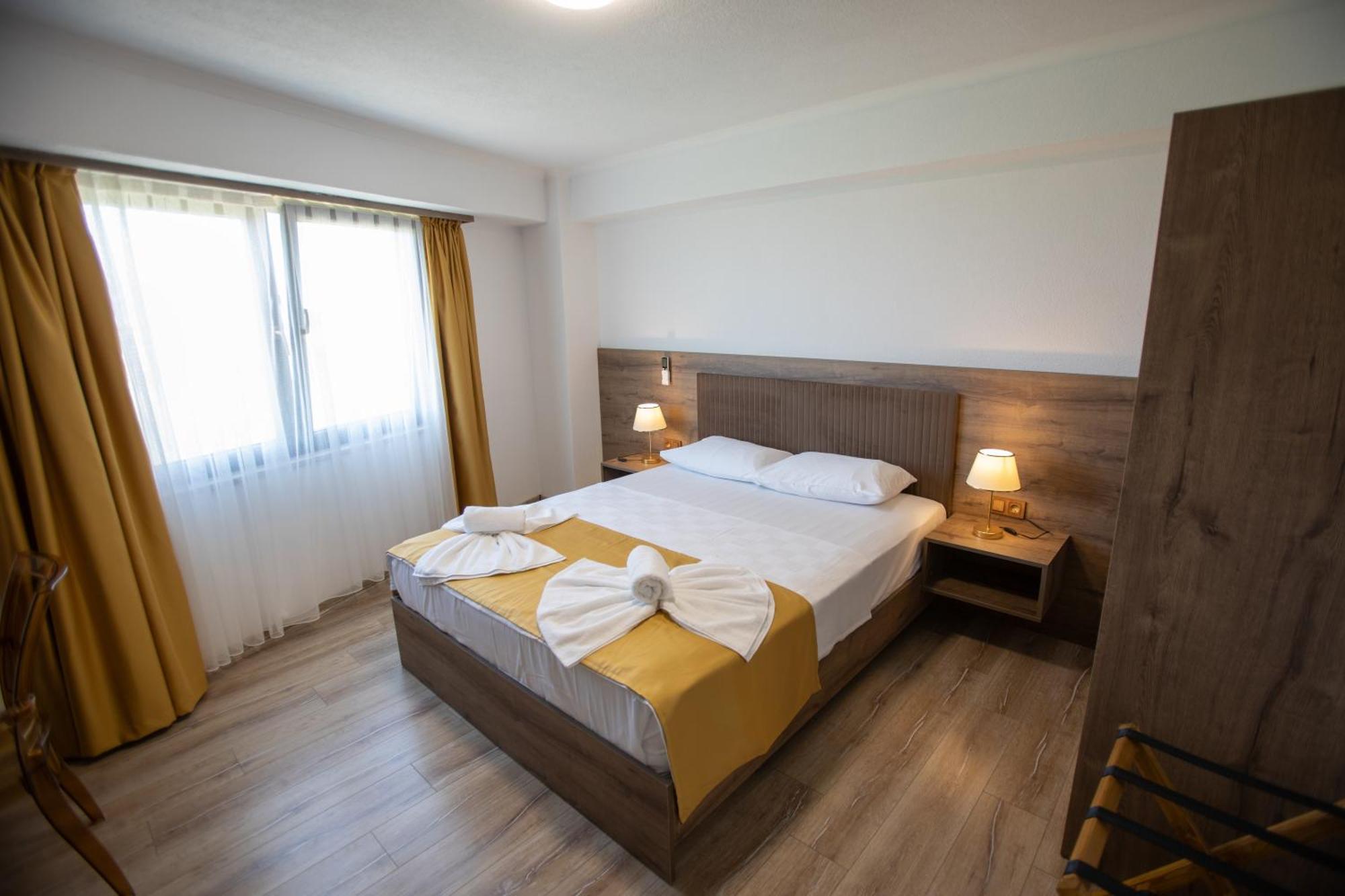 E87 Highway Otel Burhaniye Екстер'єр фото