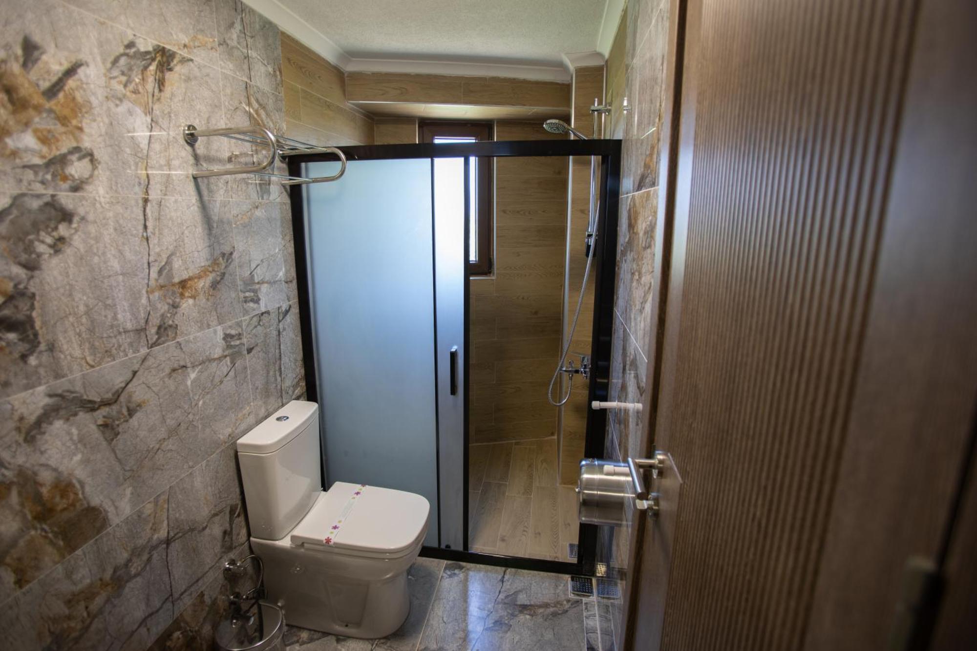 E87 Highway Otel Burhaniye Екстер'єр фото