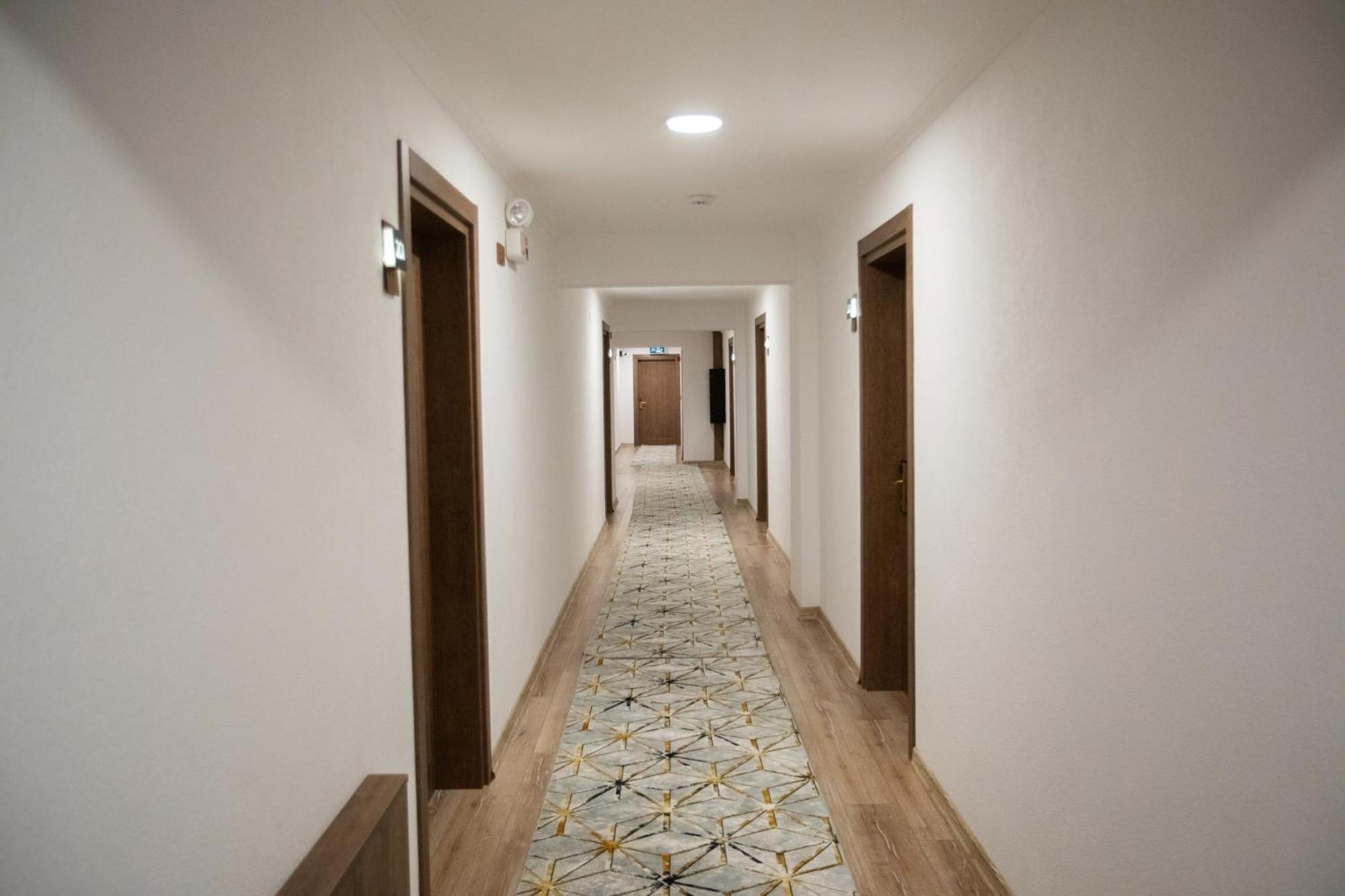 E87 Highway Otel Burhaniye Екстер'єр фото